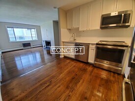 50 Evergreen St, Unit 28 in Boston, MA - Building Photo