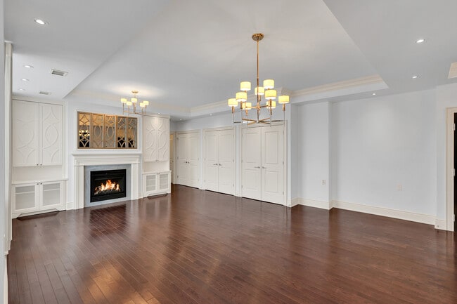 property at 1717 Avenue Rd