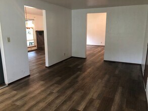 29523 4th Ave S in Federal Way, WA - Building Photo - Building Photo