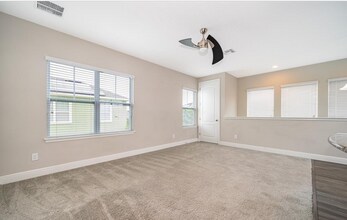 9221 Smithies St in Orlando, FL - Foto de edificio - Building Photo