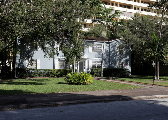 729 Valencia Ave in Coral Gables, FL - Building Photo - Building Photo