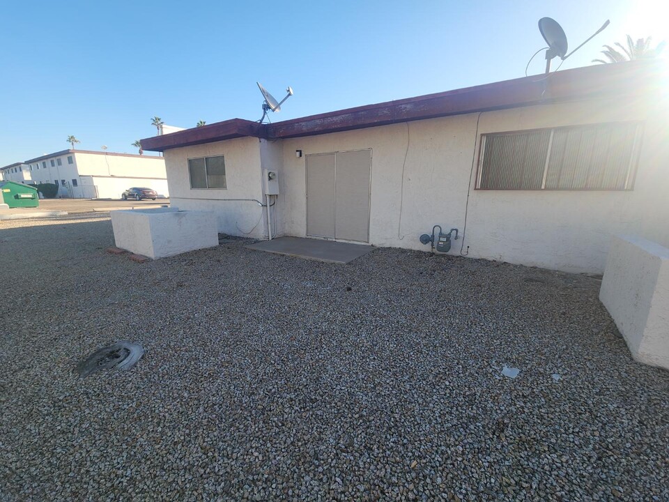 260 Old Litchfield Rd in Litchfield Park, AZ - Building Photo