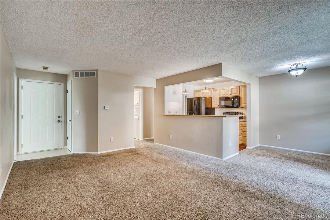 5403 W 76th Ave in Arvada, CO - Building Photo