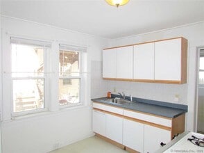 44 Brookside Ave in Torrington, CT - Building Photo - Building Photo