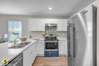 6451 Breezy Oaks Wy in Jacksonville, FL - Building Photo - Building Photo