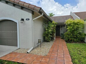 8666 SW 114th Pl in Miami, FL - Building Photo - Building Photo