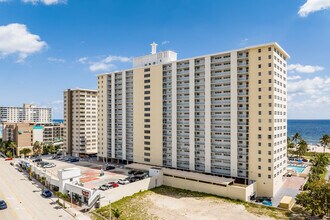 Solemar Pompano Beach in Pompano Beach, FL - Building Photo - Building Photo