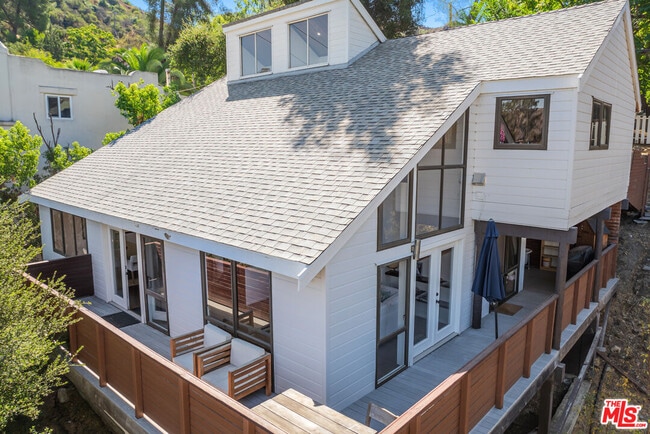 property at 29127 Triunfo Dr