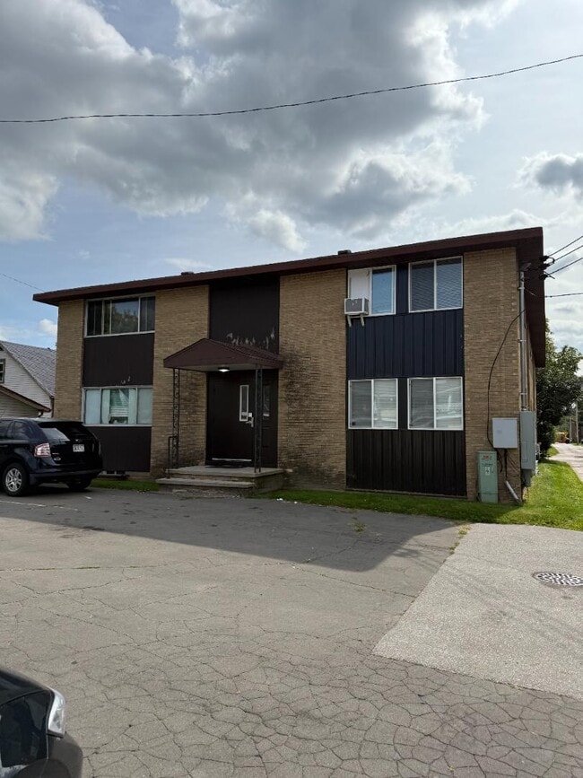 property at 1119 Cherry St