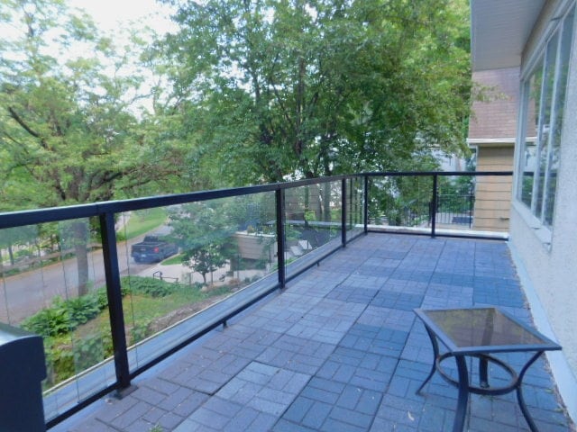 819 Kenwood Pkwy, Unit 11