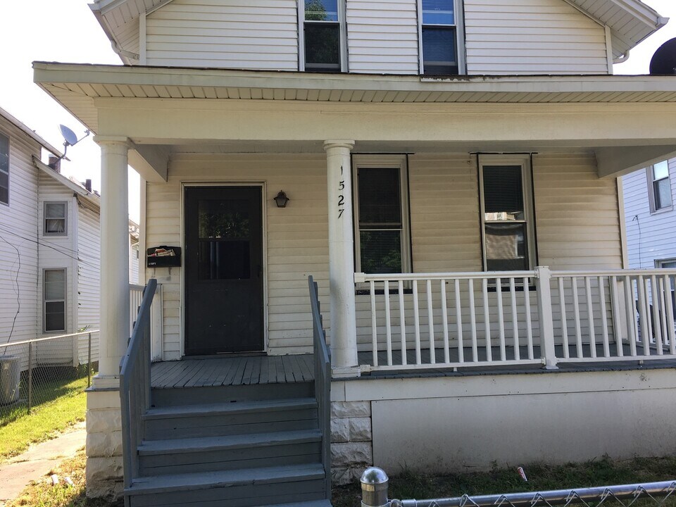 1527 N Ripley St in Davenport, IA - Building Photo
