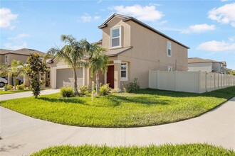 9301 Lemon Drop Lp in Sun City Center, FL - Building Photo - Building Photo