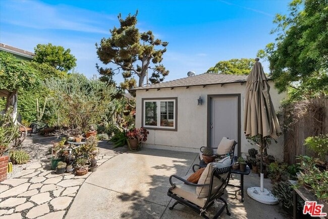 2401 21st St in Santa Monica, CA - Building Photo - Building Photo