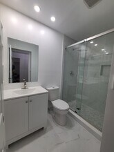 3031 NE Savannah Rd in Jensen Beach, FL - Foto de edificio - Building Photo