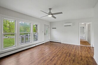 415 Mountain View Rd in Mars Hill, NC - Building Photo - Building Photo