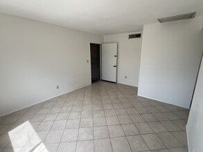 1656 N Jerrie Blvd in Tucson, AZ - Foto de edificio - Building Photo