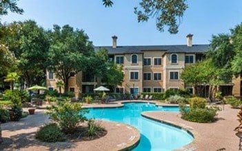 12100 Metric Blvd in Austin, TX - Building Photo - Building Photo
