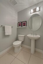 2028 SW 16th Terrace in Fort Lauderdale, FL - Building Photo - Building Photo