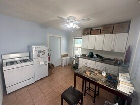 21 Endicott Ave, Unit 6 in Somerville, MA - Building Photo