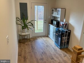 13208 Nixon Ln in Woodbridge, VA - Building Photo - Building Photo