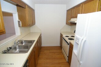 1875 Quail Ridge Rd in Greenville, NC - Building Photo - Building Photo