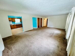 3131 Hassler St in Dayton, OH - Building Photo - Building Photo