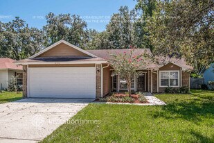 8258 Lakemont Dr in Jacksonville, FL - Building Photo