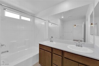 4171 Scarlet Cob Ave in Las Vegas, NV - Building Photo - Building Photo