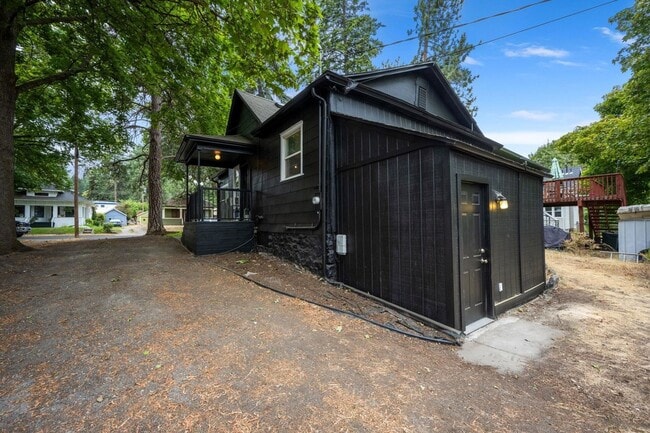 property at 1829 E 14th Ave