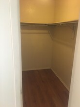 Hampshire Apartments in Denton, TX - Foto de edificio - Building Photo