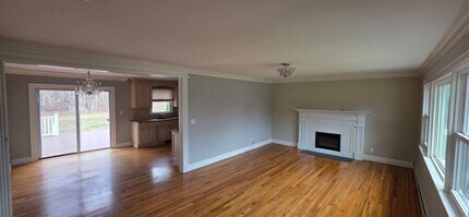 20 Woodmere Dr in Trumbull, CT - Building Photo - Building Photo