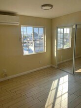 3856 Normandie Ave, Unit Unit 16 in Los Angeles, CA - Building Photo - Building Photo
