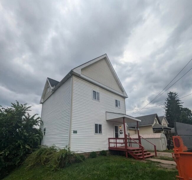 property at 115 N Ray St