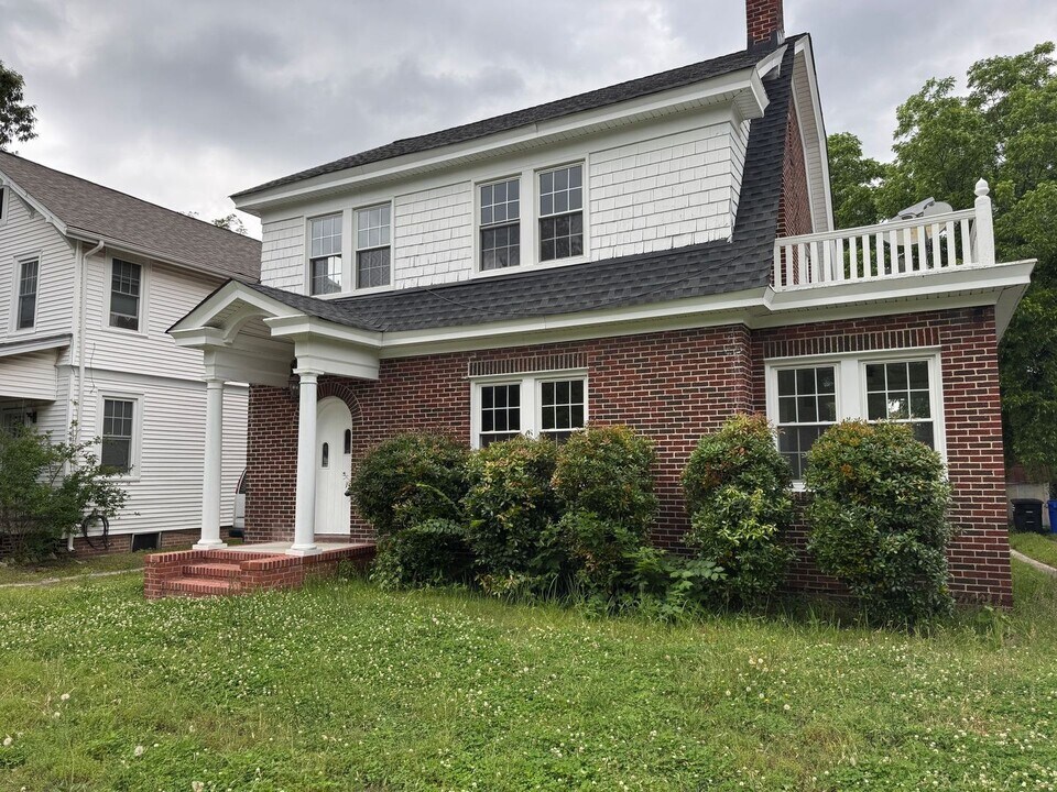5 Afton Pkwy in Portsmouth, VA - Building Photo