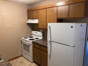 5100 Emerald Dr in Lincoln, NE - Building Photo - Building Photo