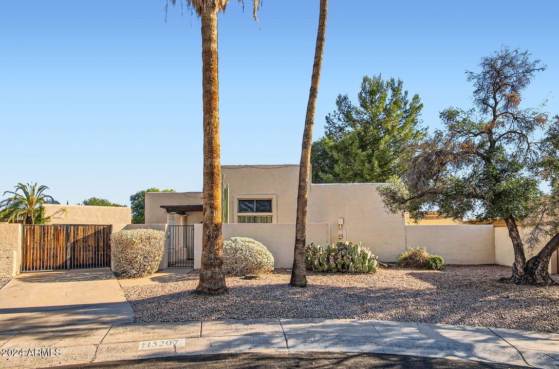 15207 N 51st Wy in Scottsdale, AZ - Building Photo