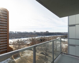9733-9111 111 St NW in Edmonton, AB - Building Photo - Building Photo