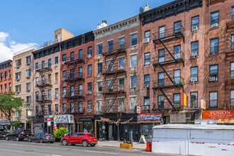 692 Tenth Ave in New York, NY - Building Photo - Primary Photo