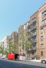 72 Seaman Ave in New York, NY - Building Photo - Building Photo