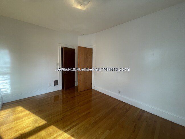 22 Bynner St, Unit 3 in Boston, MA - Building Photo - Building Photo