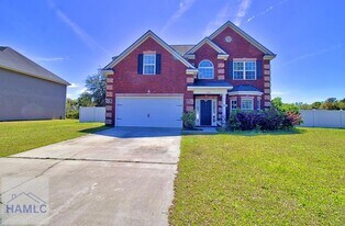 608 Red Oak Ln, Unit L-13 in Hinesville, GA - Building Photo