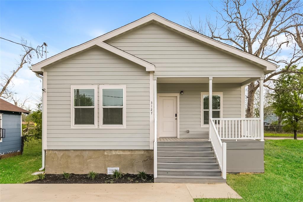 3127 Bay St in Houston, TX - Building Photo