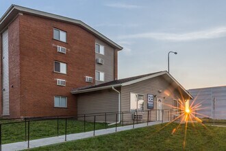 The Annex of Battle Creek in Battle Creek, MI - Foto de edificio - Building Photo