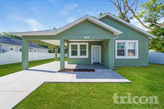 property at 509 E Lake Ave