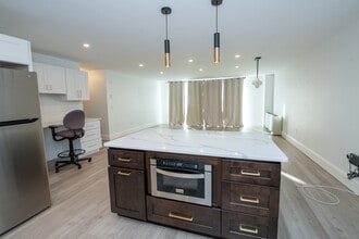 100 West Ave, Unit B6 in Jenkintown, PA - Building Photo - Building Photo