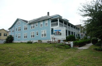 644 4th Ave S in St. Petersburg, FL - Foto de edificio - Building Photo