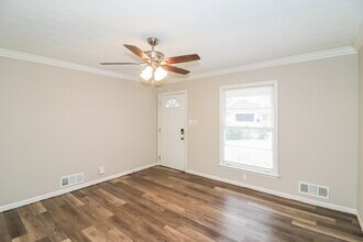 5915 Ronnie Dr, Unit 5-306 in Rex, GA - Foto de edificio - Building Photo