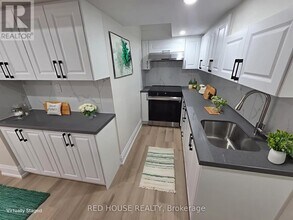 1414 Wellwood Terrace in Milton, ON - Building Photo - Building Photo