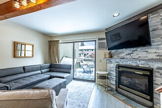 44 Lamoille View Ln in Cambridge, VT - Building Photo - Building Photo