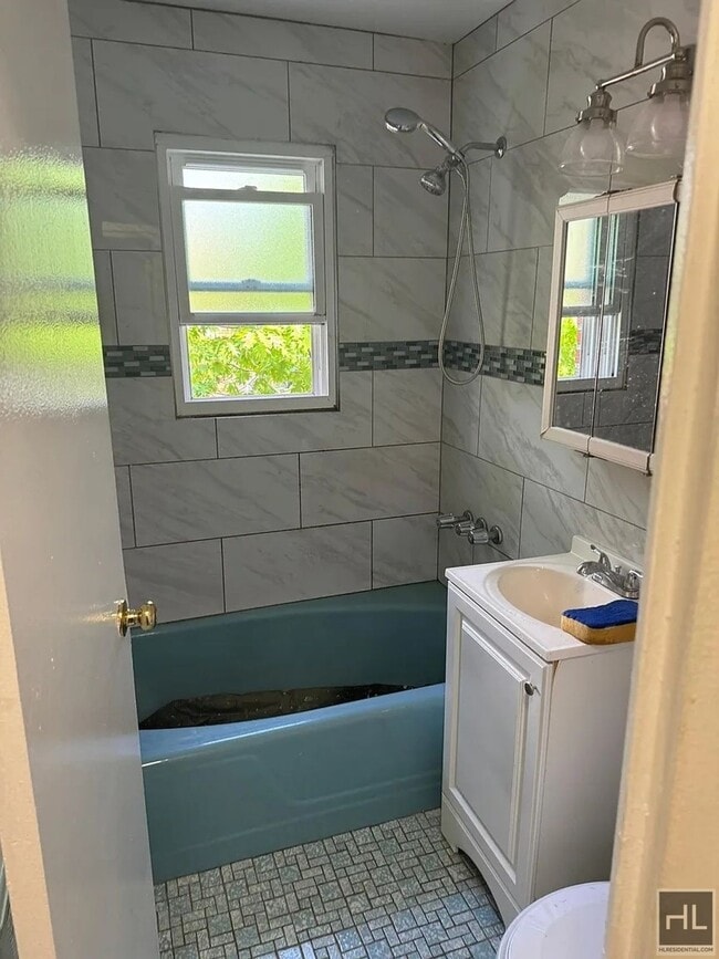 VAN NEST AVENUE in Bronx, NY - Building Photo - Building Photo